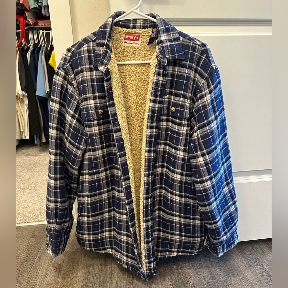 Wrangler Men's Plaid Sherpa-Lined Jacket